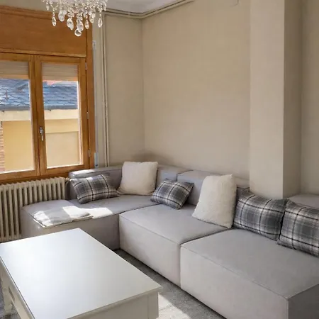 Cal Querol 3, Sky Inside