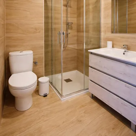 Appartement Exclusiu Al Centre, Piscina, 3 Hab, 2,5 Banys, 6pax By Cal Querol
