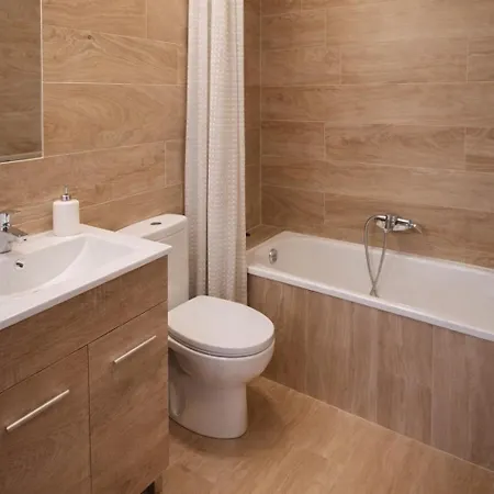 Apartment Cal Querol 3, Piscina Al Centre, Vistes A La Muntanya Llivia