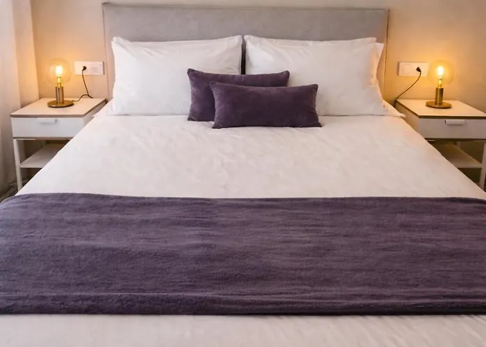 Cal Querol 3, Sky Inside Appartement *